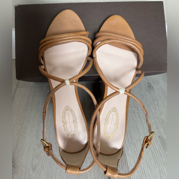 $268 ELIE TAHARI HEATHER Cognac Leather Designer Cork Low Wedge Sandals 8 / 38.5 - Picture 4 of 9